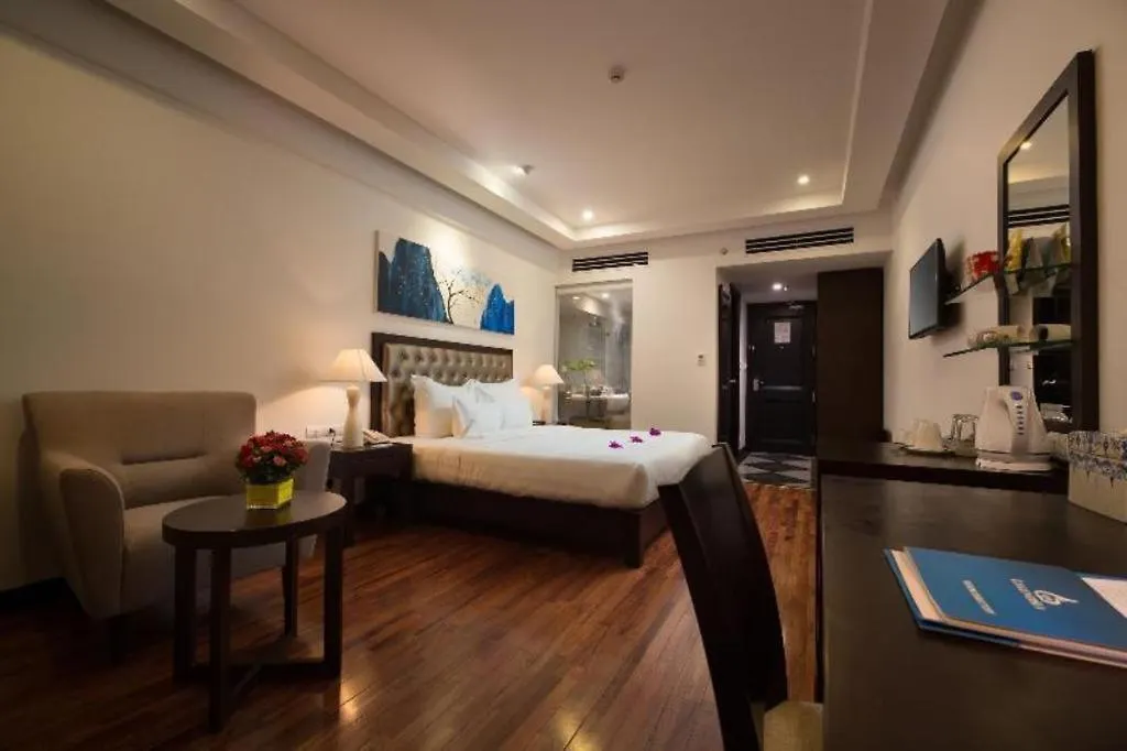 Legendsea Hotel Nha Trang 4*,